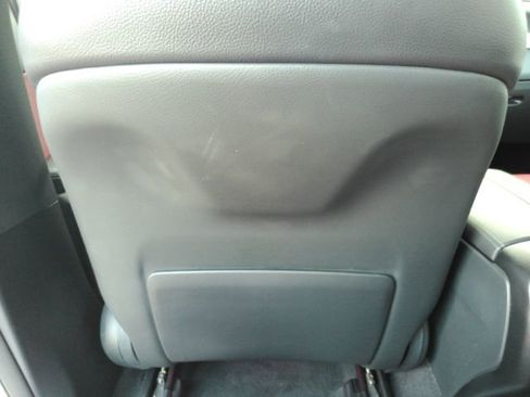 Used 2022 Mercedes-Benz GLC 300 w/ AMG Line image 31