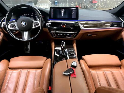 Used 2023 BMW 540i w/ Executive Package RWD image 17
