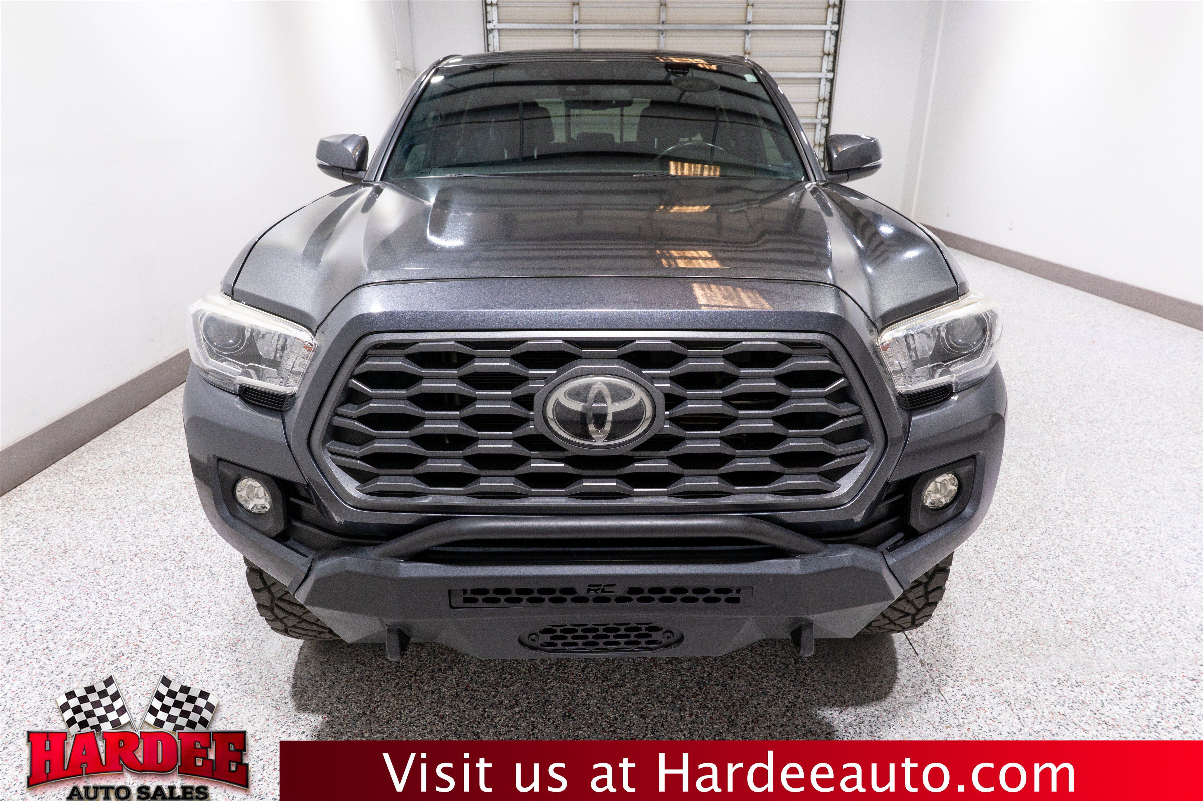 Used 2020 Toyota Tacoma TRD Off-Road AWD/4WD image 7