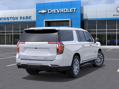 New 2026 GMC Yukon XL Denali w/ Denali Reserve Package image 4