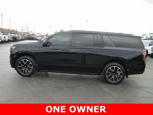 Used 2022 Chevrolet Suburban RST w/ Luxury Package image 8