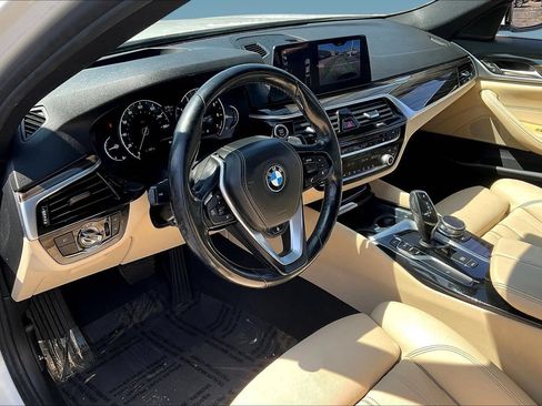 Used 2017 BMW 530i xDrive AWD/4WD image 16