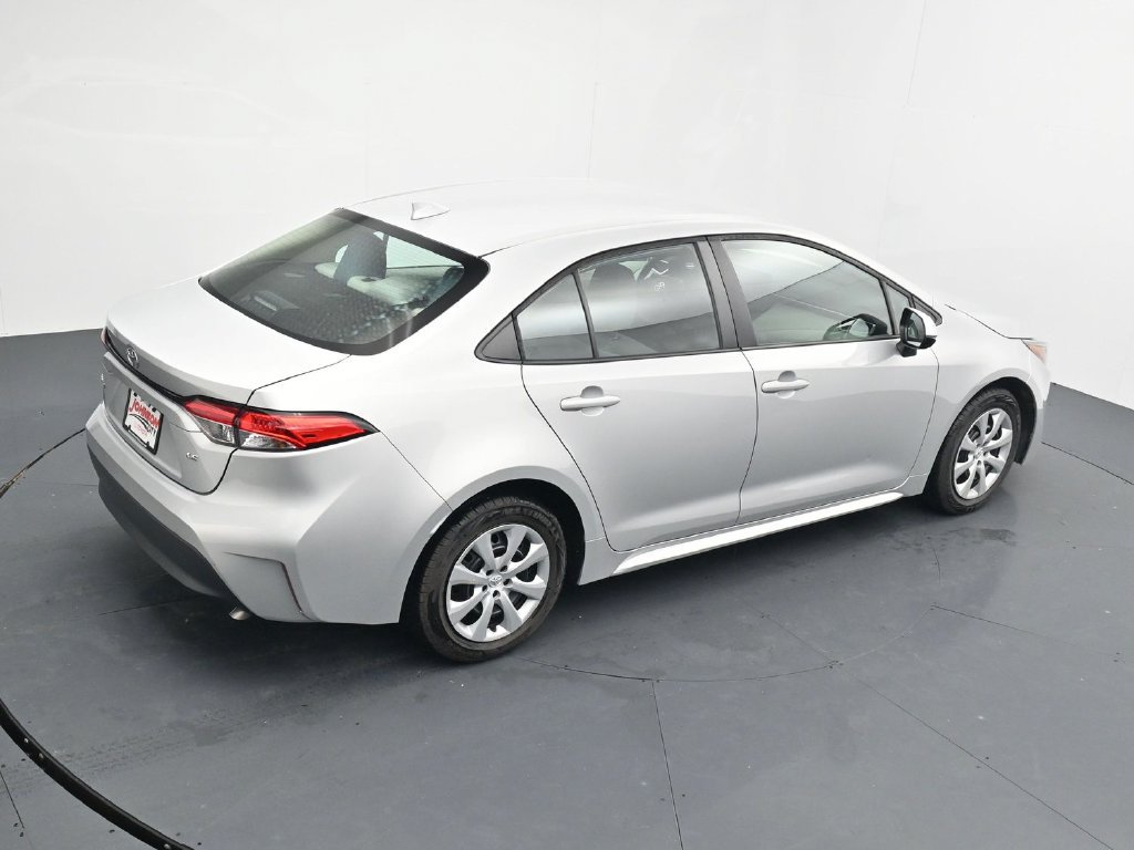 Used 2023 Toyota Corolla LE FWD image 30