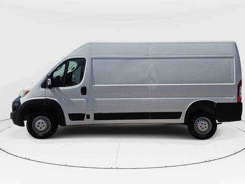 Used 2025 RAM ProMaster 2500 w/ Convenience Group FWD image 6