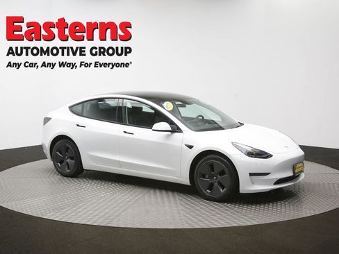 Used 2023 Tesla Model 3 Standard Range image 46
