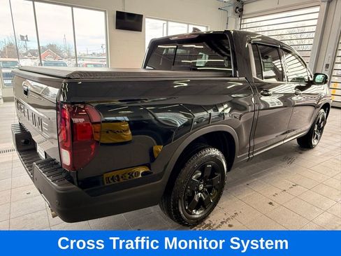 Used 2025 Honda Ridgeline Black Edition image 7