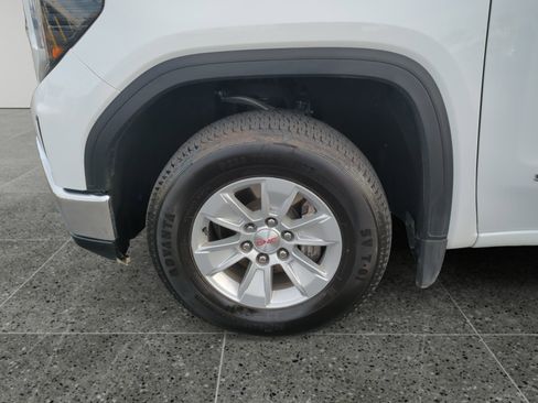 Used 2024 GMC Sierra 1500 SLE image 14