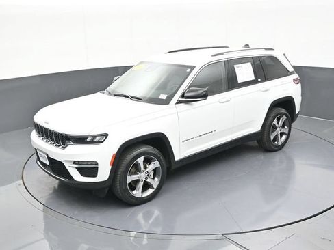Used 2023 Jeep Grand Cherokee Limited AWD/4WD image 65