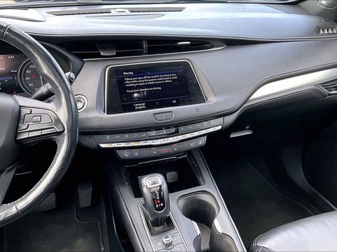 Used 2019 Cadillac XT4 Premium Luxury w/ Technology Package AWD/4WD image 8