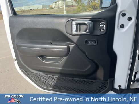 Used 2021 Jeep Wrangler Unlimited Rubicon image 15