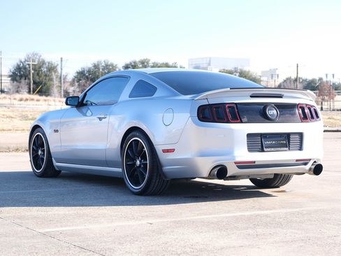 Used 2013 Ford Mustang GT w/ Brembo Brake Pkg image 11