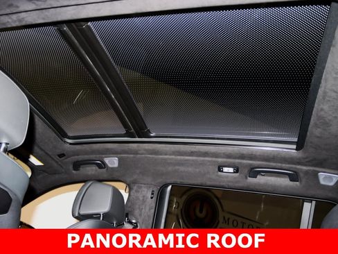 Used 2024 BMW X7 M60i image 21