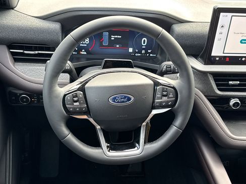 New 2026 Ford Explorer Platinum image 47