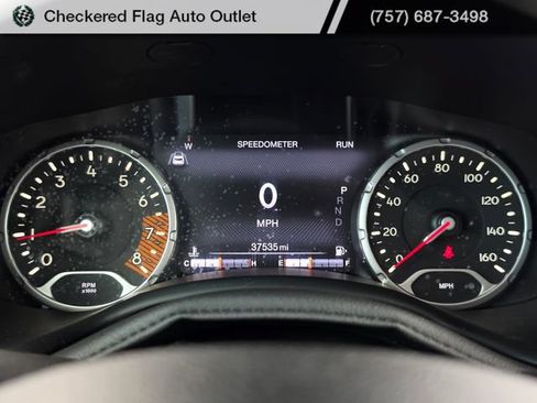 Used 2021 Jeep Renegade Latitude w/ Luxury Group I FWD image 23