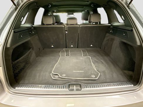 Used 2018 Mercedes-Benz GLC 300 4MATIC image 29