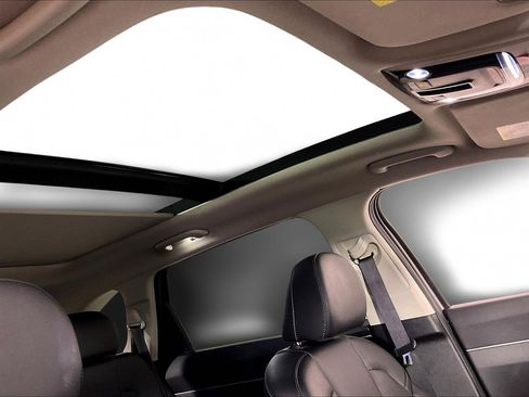 Used 2023 Kia Sorento S w/ Panoramic Sunroof Package image 29