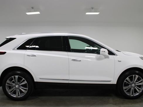 Used 2024 Cadillac XT5 Premium Luxury FWD image 11