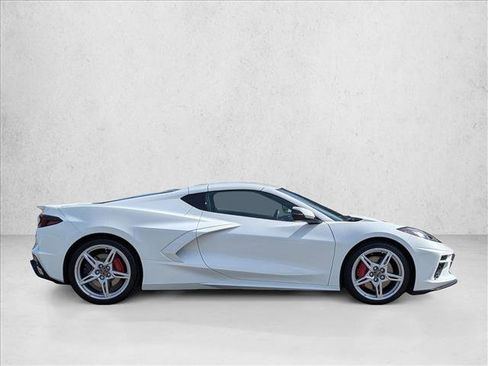 Used 2022 Chevrolet Corvette Stingray Preferred Cpe w/ Z51 Performance Package image 4