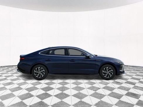 Certified 2026 Hyundai Sonata Blue FWD image 9