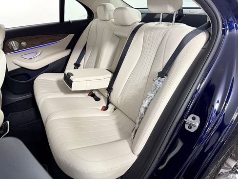 Used 2020 Mercedes-Benz E 450 4MATIC Sedan image 41