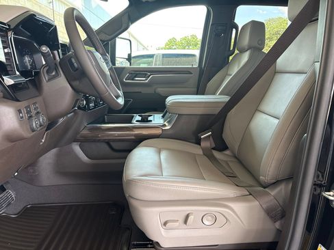 New 2026 Chevrolet Silverado 2500 LT w/ Texas Edition AWD/4WD image 12