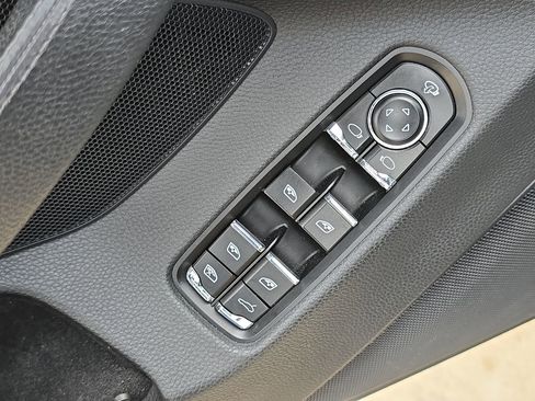 Used 2012 Porsche Panamera 4 image 13