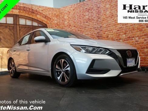 Used 2021 Nissan Sentra SV image 1