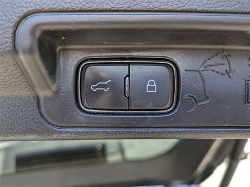 Used 2022 Ford Explorer ST-Line image 23