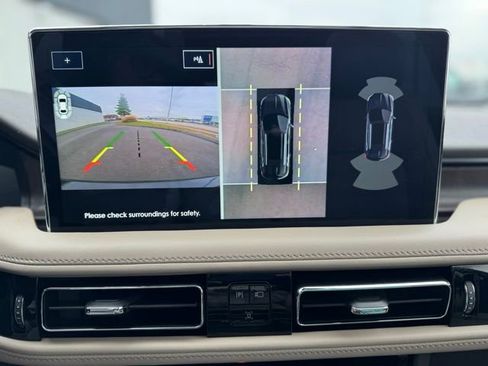 Certified 2023 Lincoln Nautilus Reserve w/ Equipment Group 201A image 19