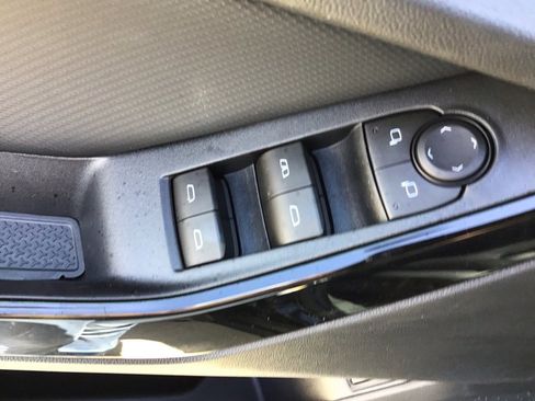 New 2026 Chevrolet Equinox LT w/ Convenience Package II image 25