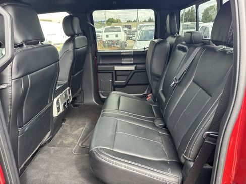 Used 2020 Ford F150 Lariat image 12