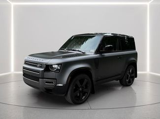 New 2025 Land Rover Defender 90 V8 video 1