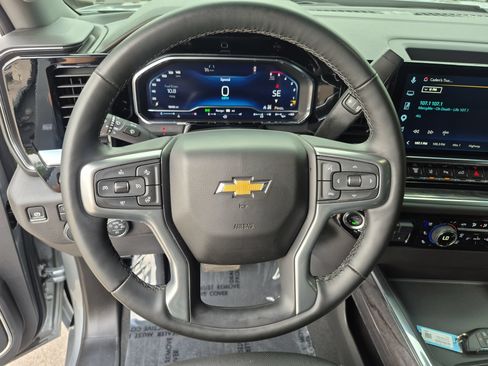 Used 2025 Chevrolet Silverado 2500 LTZ w/ LTZ Premium Package AWD/4WD image 12