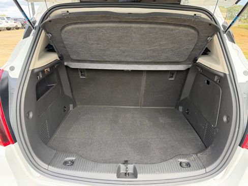 Used 2021 Buick Encore Preferred image 10