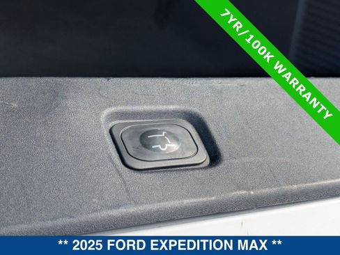 Certified 2025 Ford Expedition Max Platinum w/ Stealth Appearance Package AWD/4WD image 18