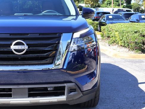 Used 2024 Nissan Pathfinder Platinum w/ Cargo Package image 17