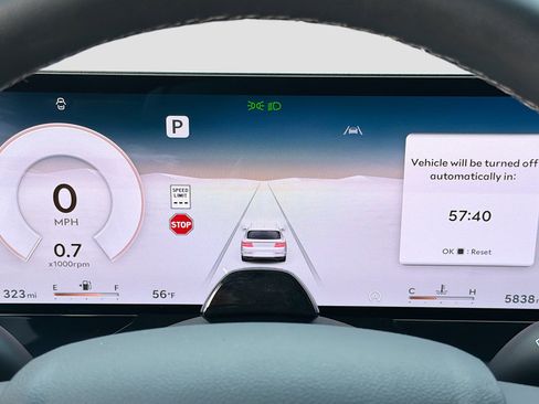 Used 2025 Genesis GV80 2.5T image 39