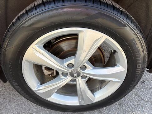 Used 2020 Audi Q5 2.0T Premium Plus w/ Premium Plus Package image 11