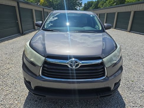 Used 2015 Toyota Highlander Plus AWD/4WD image 9