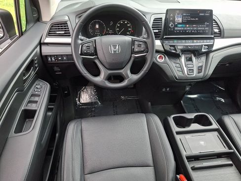 Used 2025 Honda Odyssey EX-L image 11