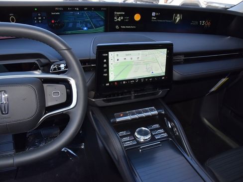 New 2026 Lincoln Nautilus Reserve w/ Jet Appearance Package image 27