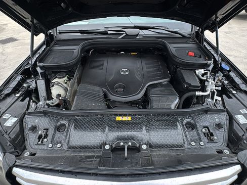Used 2024 Mercedes-Benz GLS 450 GLS 450 image 35