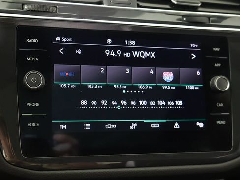 Used 2022 Volkswagen Tiguan SEL R-Line AWD/4WD image 50