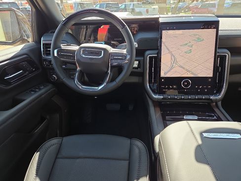 New 2026 GMC Yukon XL Denali w/ Denali Reserve Package image 9