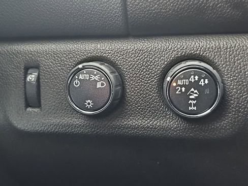 Used 2022 Chevrolet Colorado ZR2 image 17