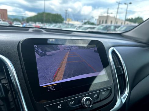 Used 2021 Chevrolet Equinox LT image 15
