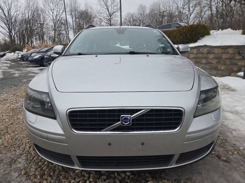 Used 2007 Volvo V50 2.4i image 2