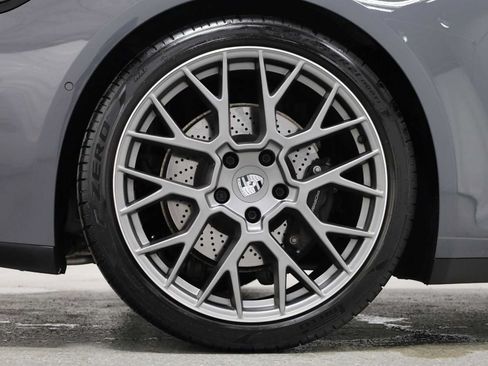 Certified 2025 Porsche 911 Carrera RWD image 37