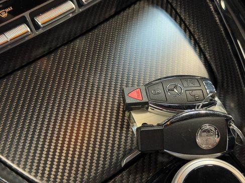 Used 2020 Mercedes-Benz AMG GT R image 29