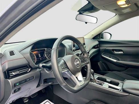 Used 2024 Nissan Sentra SR image 9